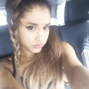 Meet your Posher, Layla